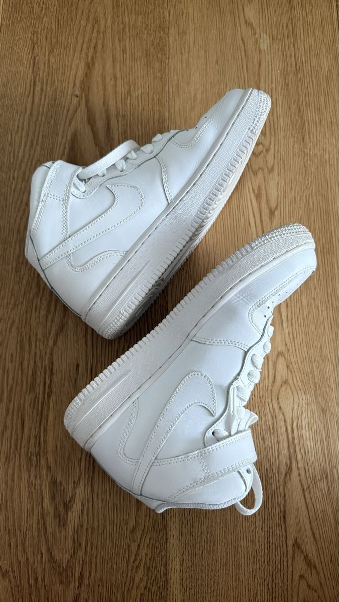 Nike Scarpe da uomo: Nike Air Force 1 High sneakers 37.5 – Usato da Boswil venduto da hey.itsme 2