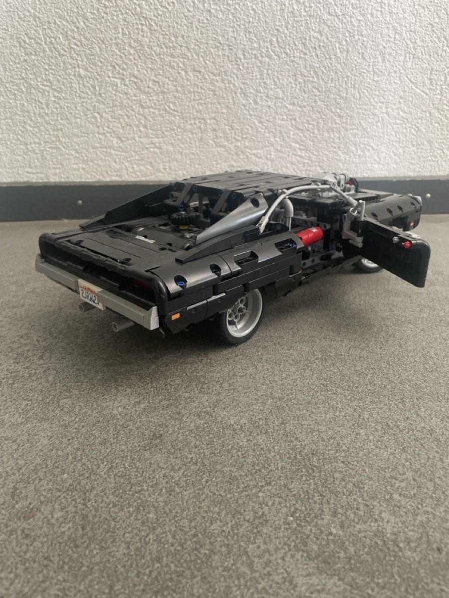 Lego Kit di costruzioni: Lego Technic Dodge Charger Fast & Furious – Usato da Lausanne venduto da jer_m5kh 1