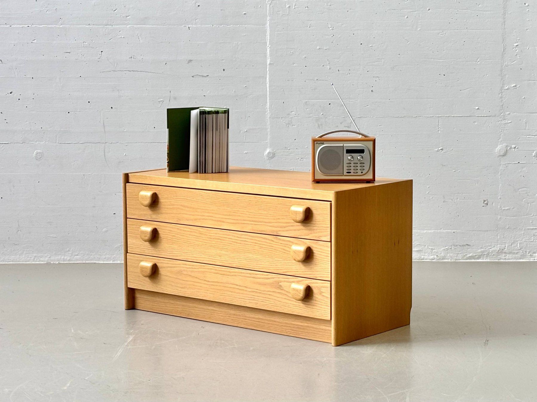Cassettiere: Mid-Century Lowboards aus Eiche, 1970er Jahre – Usato da Zürich venduto da LeMoege