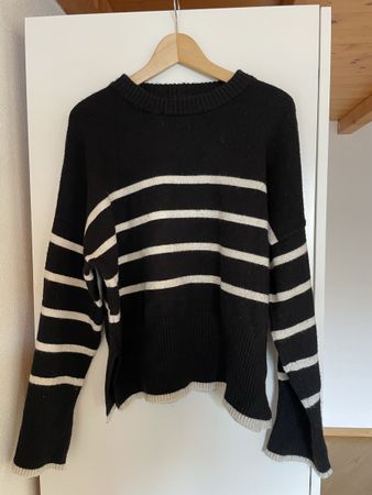 Bershka Strickpullover, Grösse S, Schwarz/Weiss