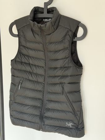Arc‘teryx Cerium Weste XS - NEU