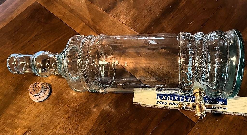 Altro: Originelle Flasche mit Ablauf – Usato da Häusernmoos venduto da Koi-Gartenteich 1