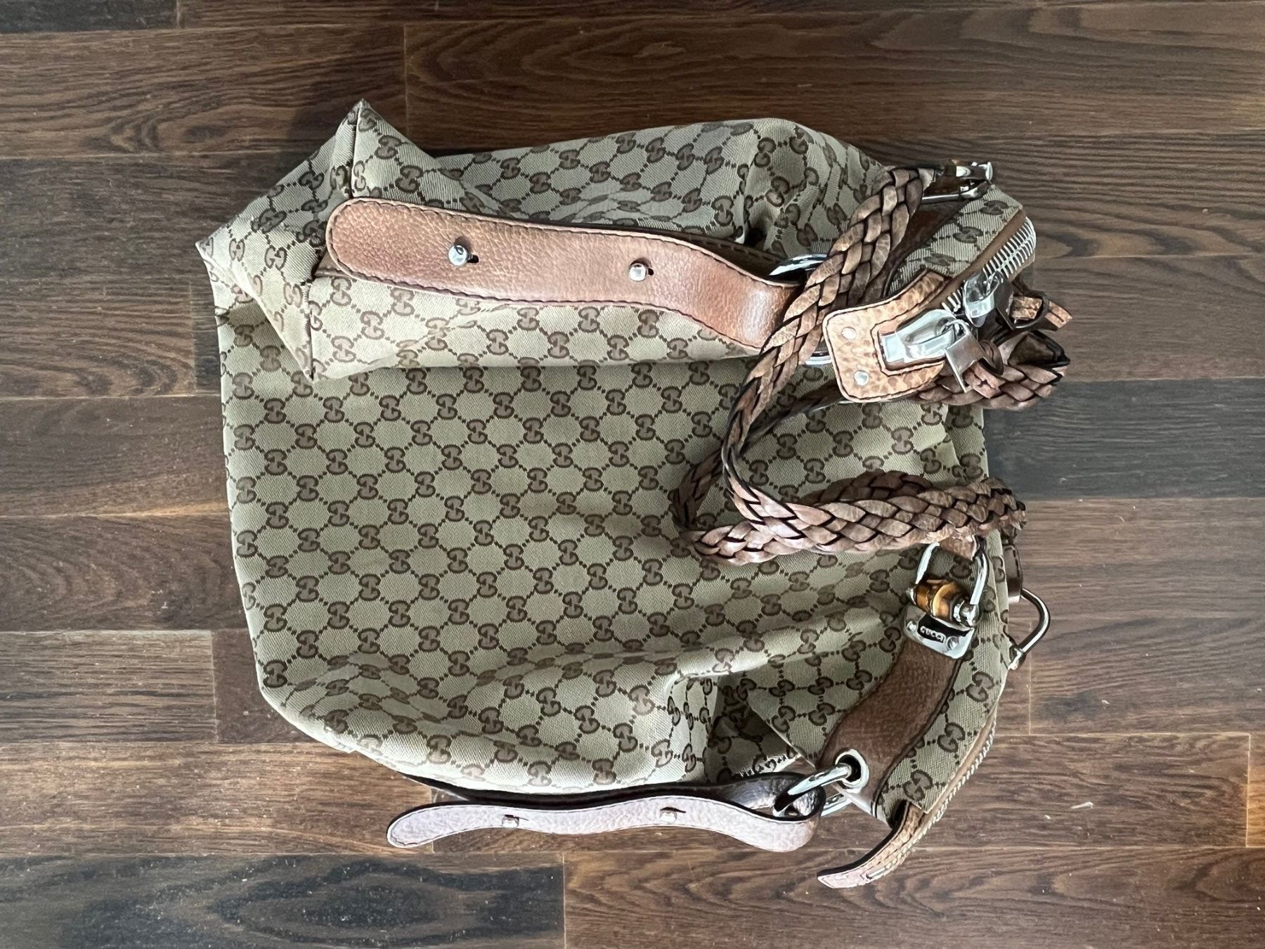 Gucci Borse da donna: GUCCI Original Handtasche, beiger Stoff mit Monogramm – Usato da Unterengstringen venduto da marcel_zh 2