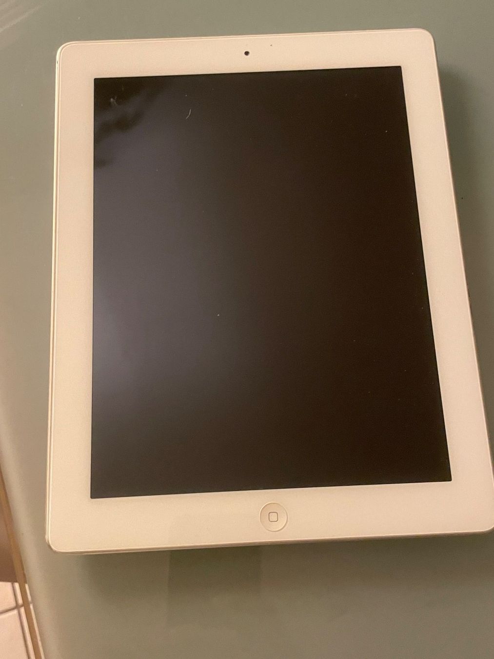 Apple Tablettes PC: Tablette Apple iPad 16 Go modèle A1416 – Défectueux à Genève par lailas_things 1
