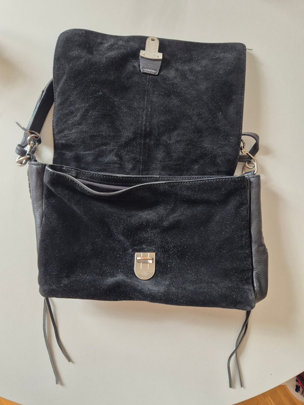 Zara Sacs: Ledertasche, Schwarz – D'occasion à Basel par gel_7ns8 4