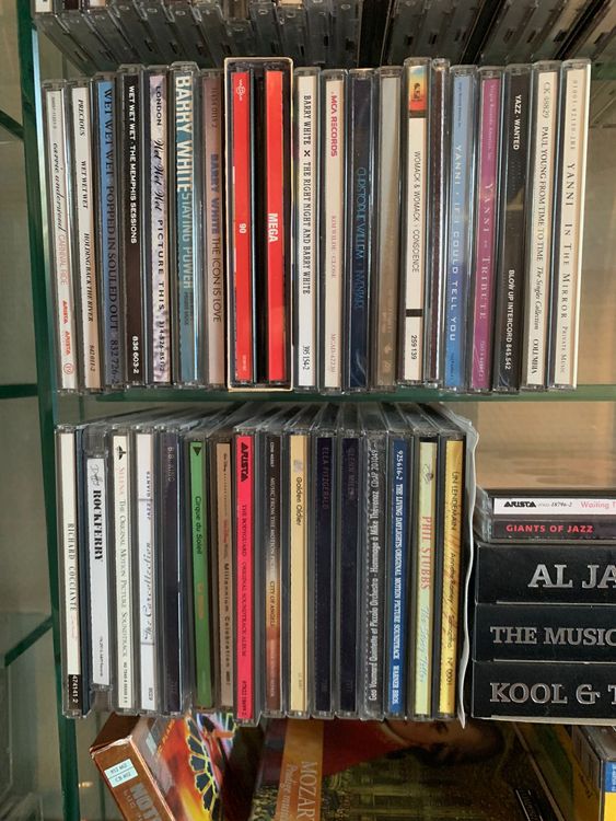 CD divers (pop, rock, jazz, classique,.. .), inclus étagères | Kaufen ...