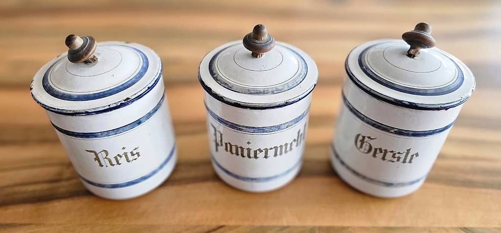 Contenitori & Simili: 11 Antike Emaille Vorratsdosen – Usato da Meisterschwanden venduto da lil_hg62 4