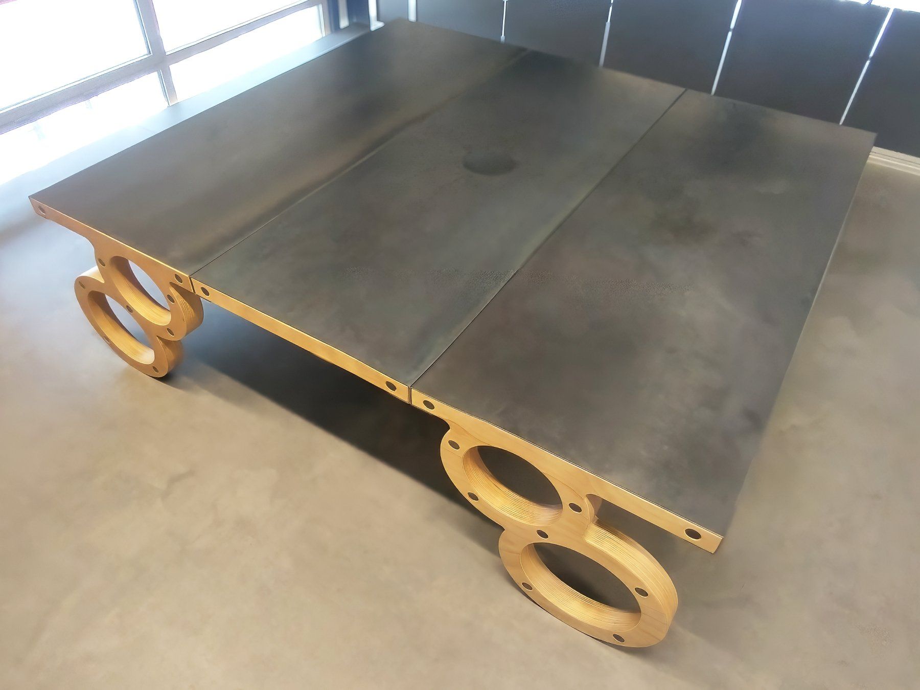 Scrivanie: TABLE DE BUREAU DESIGN – PIÈCE UNIQUE – Usato da Sion venduto da von_962s 2