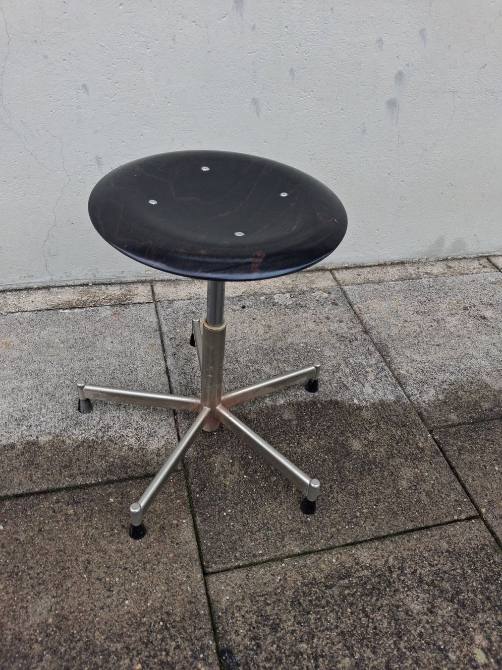 Hocker: Labor Stuhl höhenverstellbar – Gebraucht aus Winterthur von lampenretter 1