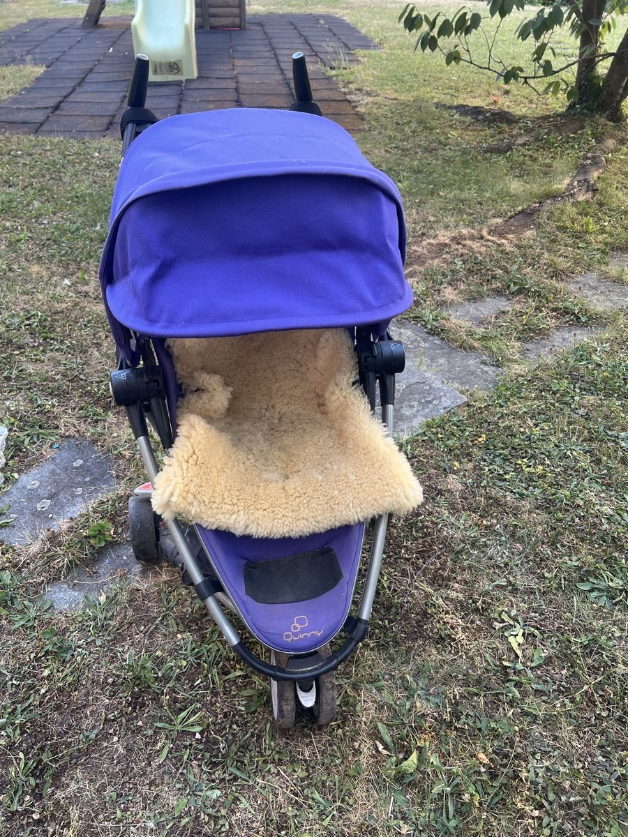 Quinny Kinderwagen: Quinny Zapp Buggy / Kinderwagen mit Lammfell-Einsatz – Gebraucht aus Basel von Isi_takes_it_easy