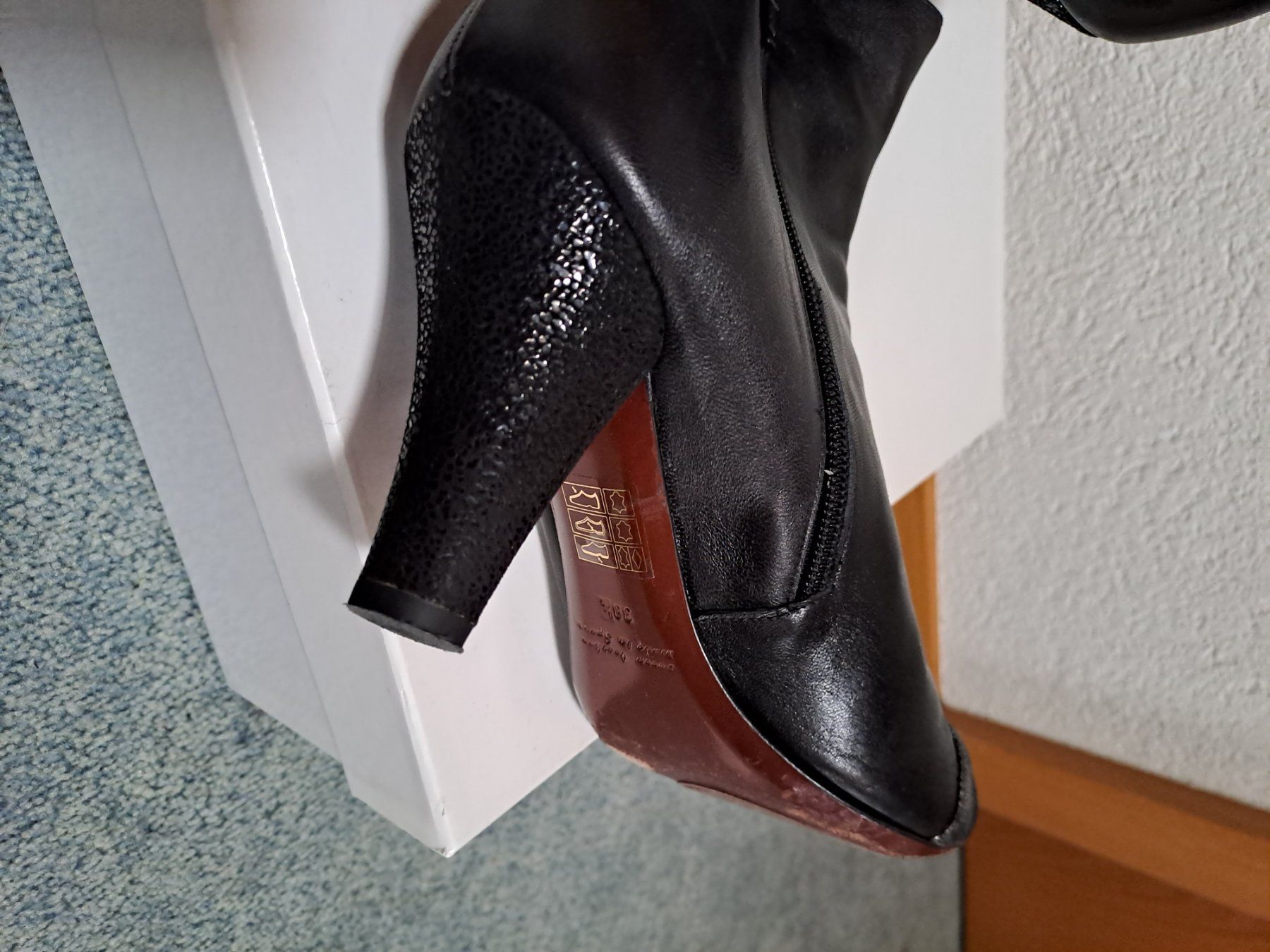 Chie Mihara Scarpe da donna: Chie Mihara, schwarze Stiefelette, NP 469.--, Gr. 38,5, – Usato da Frauenfeld venduto da Andadaa 3