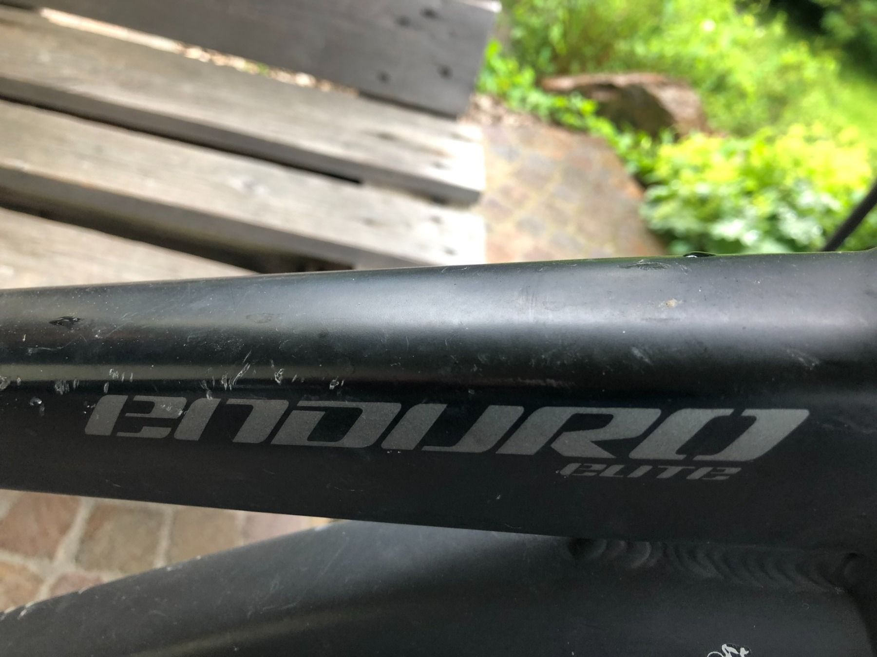 Specialized Velos: Specialized Enduro Elite DEFEKT! – Defekt aus Nürensdorf von  1