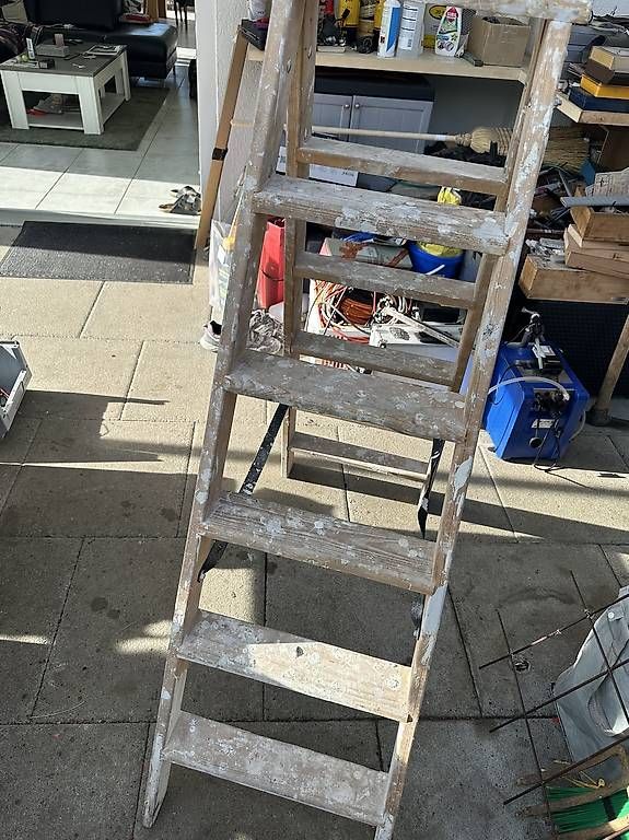 Leitern: Doppelleiter aus Holz 2x6 Stufen – Gebraucht aus Speicherschwendi von Supersport 3