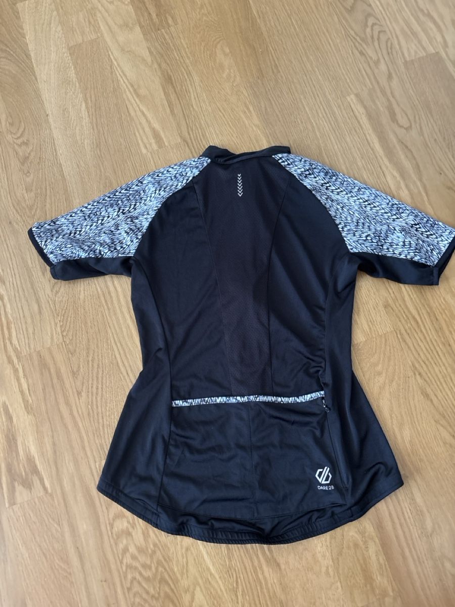 Maillots de corps & Pantalons: Rennrad Trikot Gr.38 von Dare2b – D'occasion à Rünenberg par ZwergLi100 3