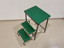 Tritthocker 2-stufig grün Metallgestell Vintage, klappbar