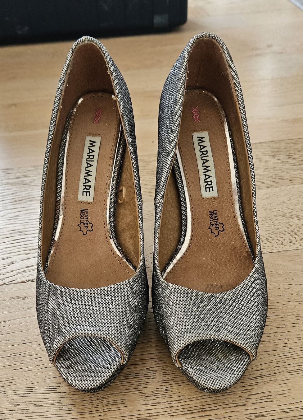 Chaussures femmes: Escarpins MariaMare, Taille 37 – D'occasion à Founex par Ana_2412