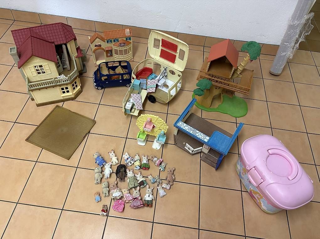 Spielzeuge: Sylvanian Families Red Roof – Gebraucht aus Castagnola von mar_6z55