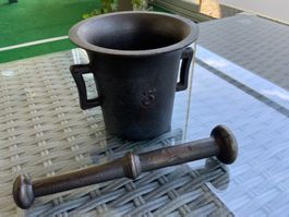 Mörser mit Stössel Gusseisen Nummer 3 gebraucht