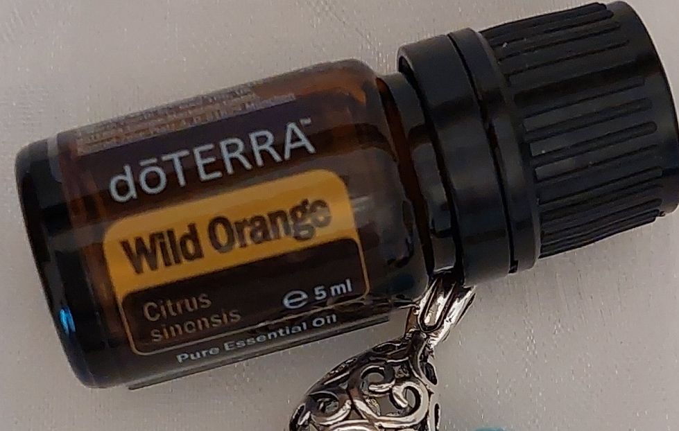 Doterra Oli essenziali: dōTERRA Wild Orange 5 ml - neu & ungeöffnet mit diffusor – Nuovo e nell'imballaggio originale da Gwatt (Thun) venduto da Letzte-Chance-II