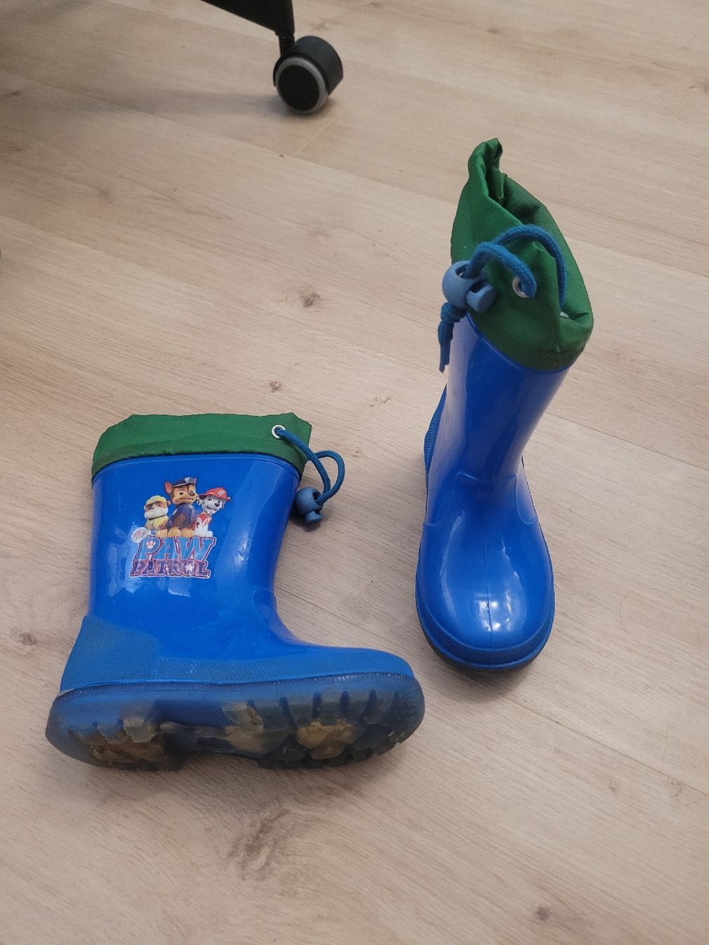 Schuhe für Jungen: Regenstiefel Pawpatrol Gr. 25 – Gebraucht aus Lupsingen von sta_wgg5