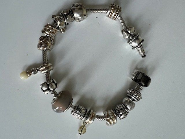 Armbänder & -reifen: Armband mit div. Anhänger, Neu! – Neu (gemäss Beschreibung) aus Walenstadt von ricamul 3