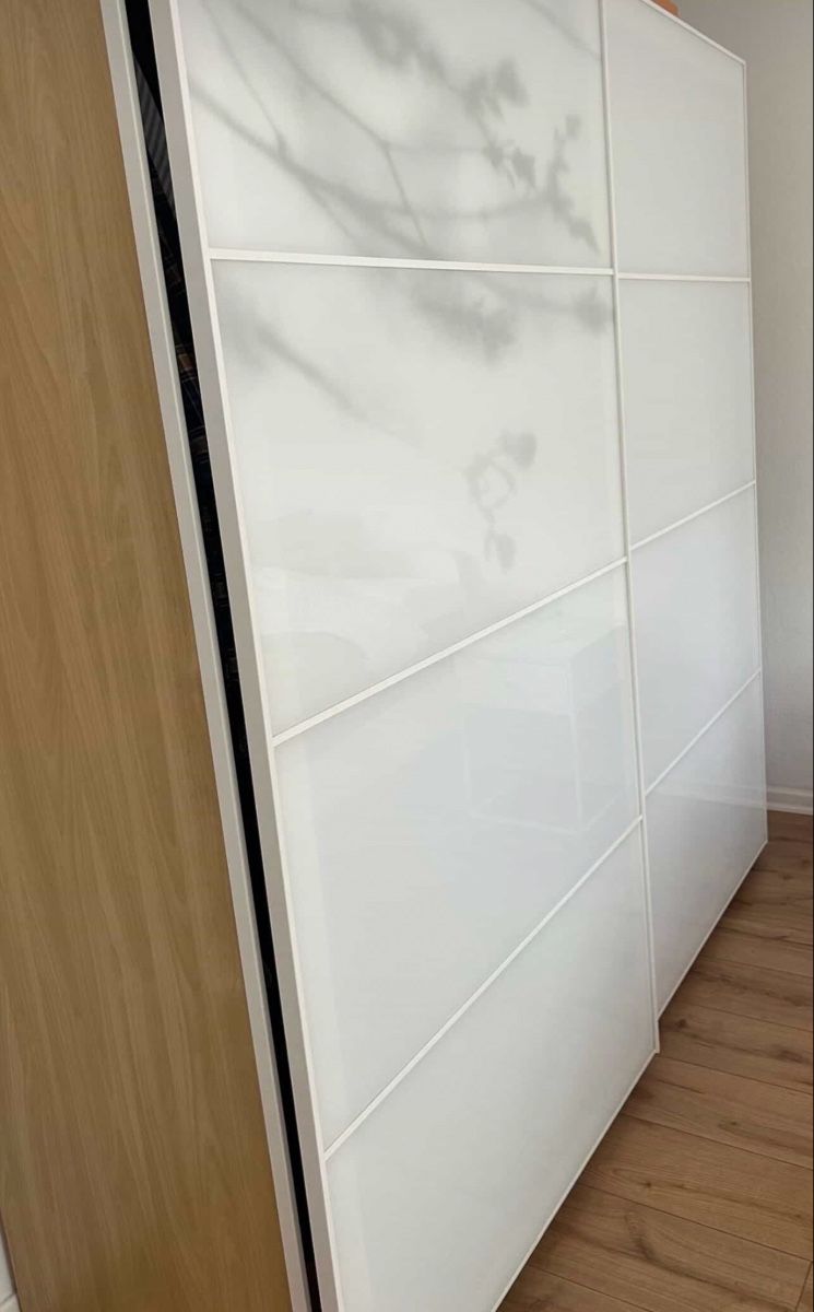 Armadi: Ikea Schrank – Usato da basel venduto da JeniaHelena