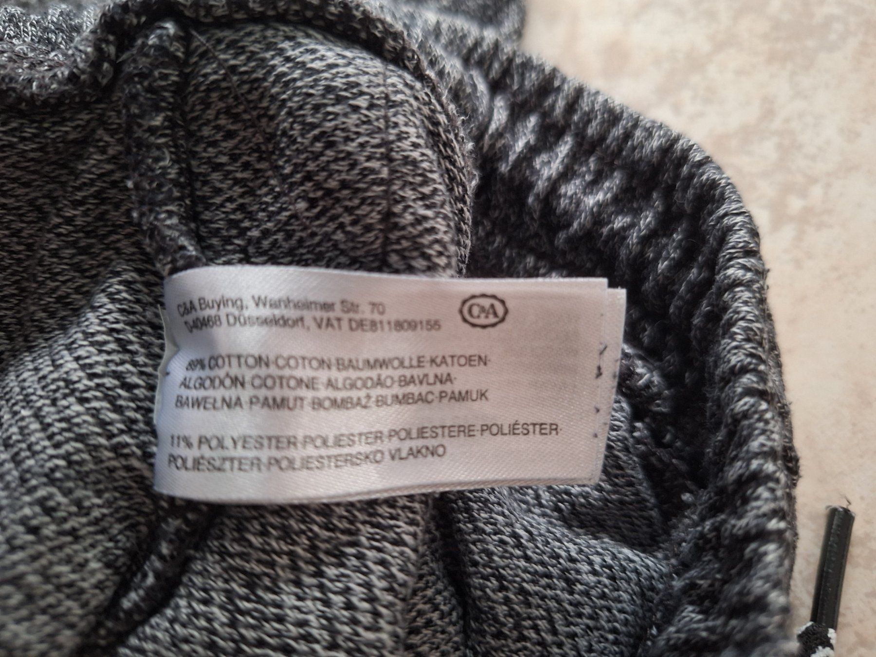C&A Hosen: Jungen Shorts, Gr. 164, schwarz/grau – Gebraucht aus Starrkirch-Wil von LucyDog 3