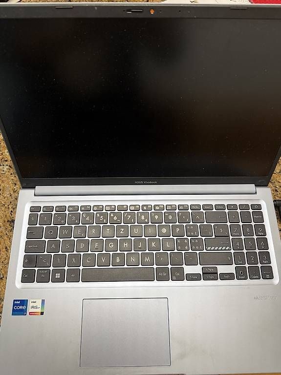 Asus Portables: Notebook – D'occasion à Meisterschwanden par Tuerp 1