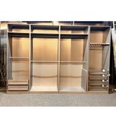 Schrank mit Spiegeltüren wie neu