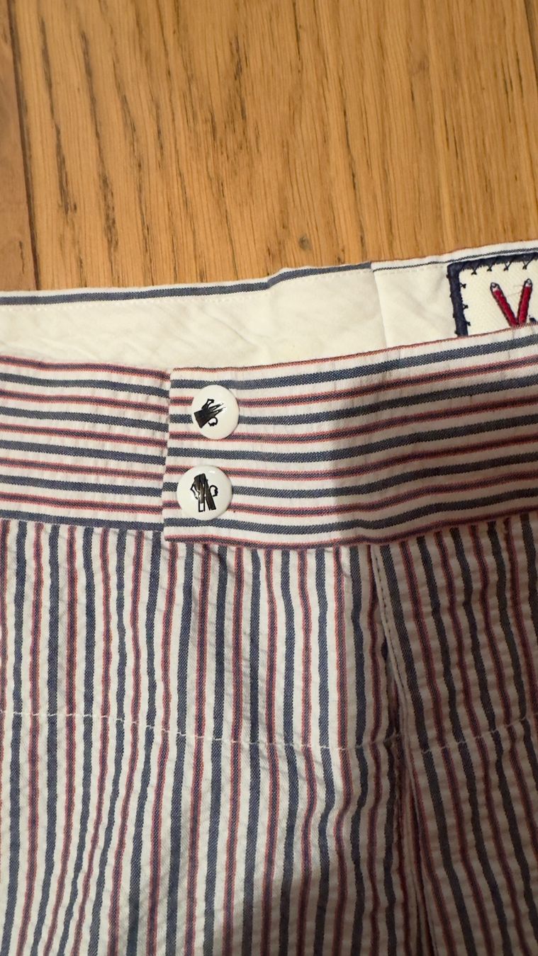Moncler Hosen: Shorts Moncler gestreift Grösse M – Neu (gemäss Beschreibung) aus Küsnacht ZH von Gila1983 1