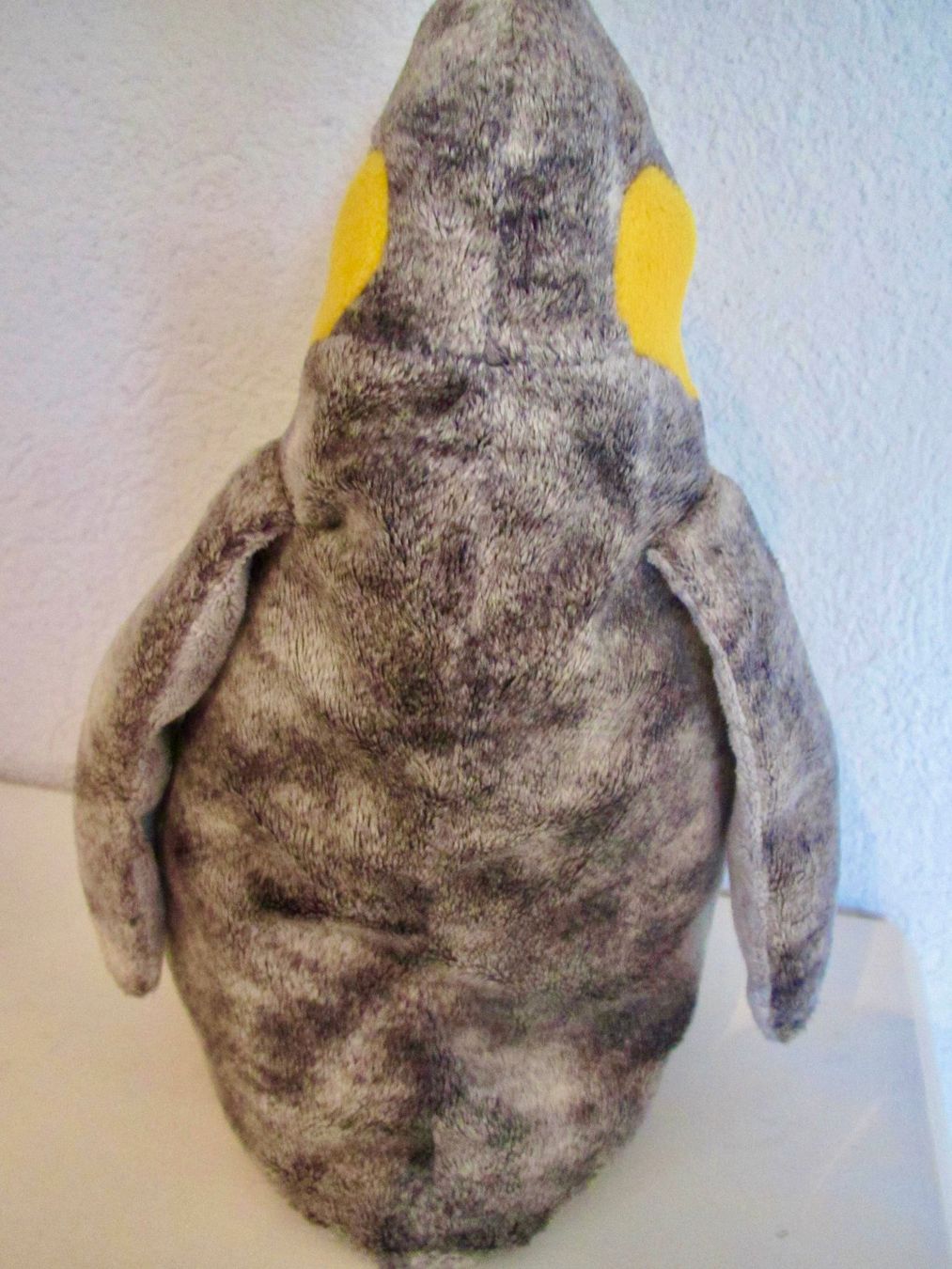 Jouets: PELUCHE JEUNE PINGOUIN – D'occasion à Murten par Selliot 2
