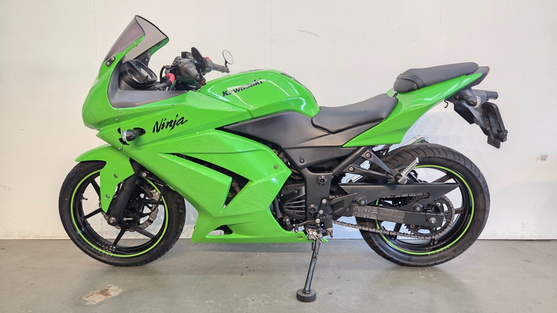 Kawasaki Strada: Kawasaki Ninja 250 R – Usato da Tägerschen venduto da Moto-Welt 1