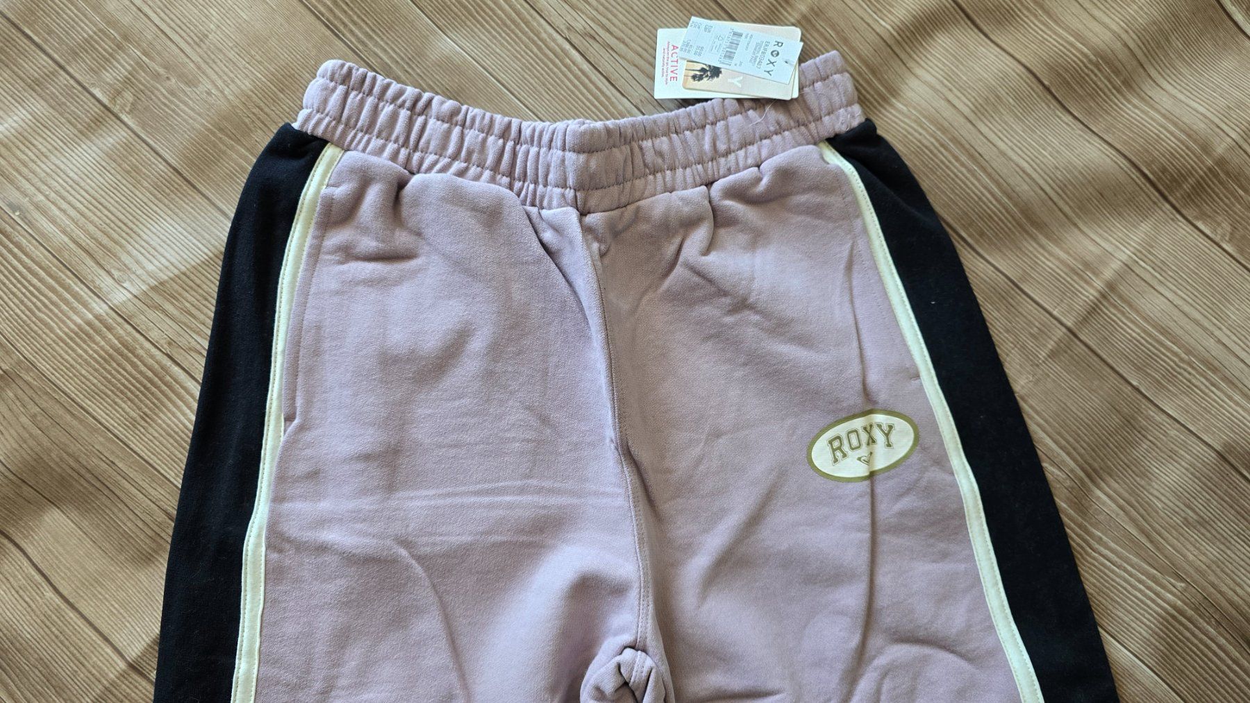 Roxy Pantaloni: ROXY Jogginghose - M - Essential Energy – Nuovo (secondo la descrizione) da Thalwil venduto da VitaMini 1