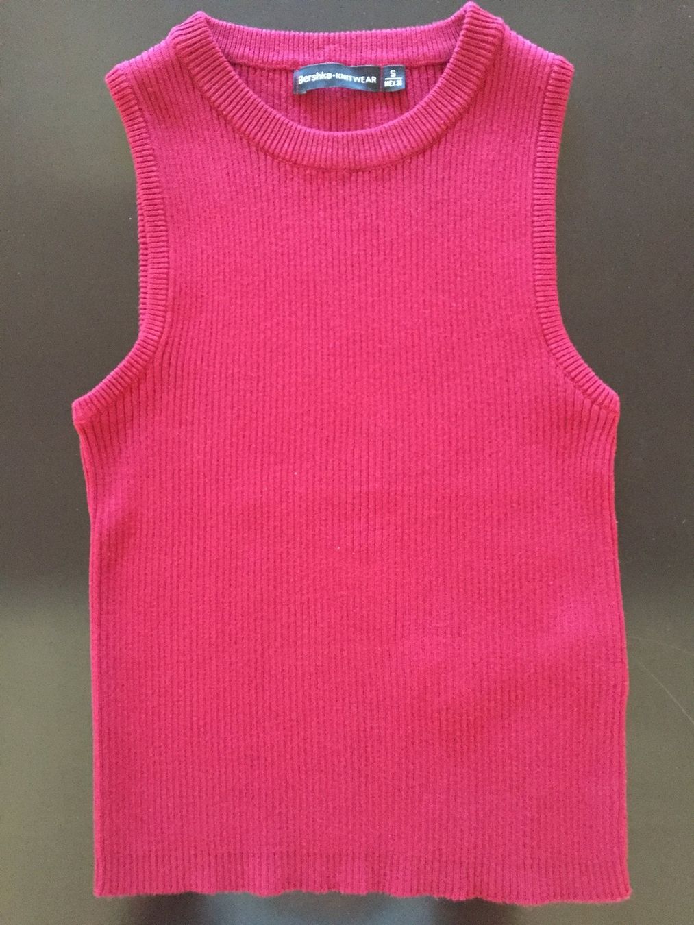 Top: Berschka Ärmelloses Top, Grösse S, NEU – Nuovo (secondo la descrizione) da Dietikon venduto da Klopfer05