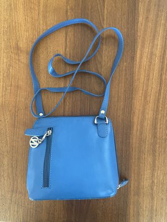 Kleine blaue Umhängetasche NIKA / Crossbody Bag
