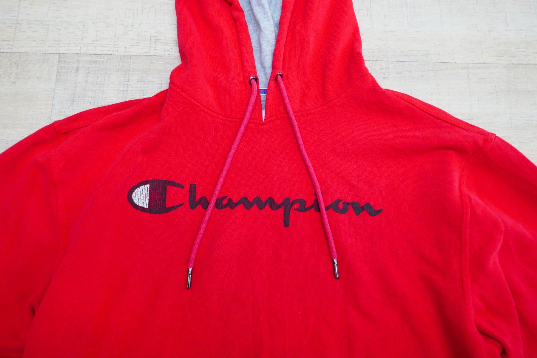 Champion Maglioni & Felpe: Pullover mit Kapuze, Hoodie Champion, Gr. M, rot – Usato da Port venduto da uzuku 6