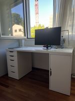 IKEA: Pultplatte mit 2 Schränken zu verkaufen