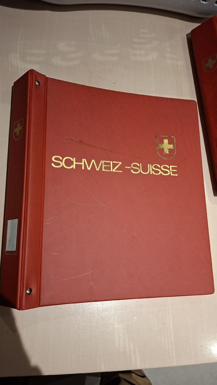 Album: 3 Albums de timbres vides  – Usato da Court venduto da sch_99mz 2