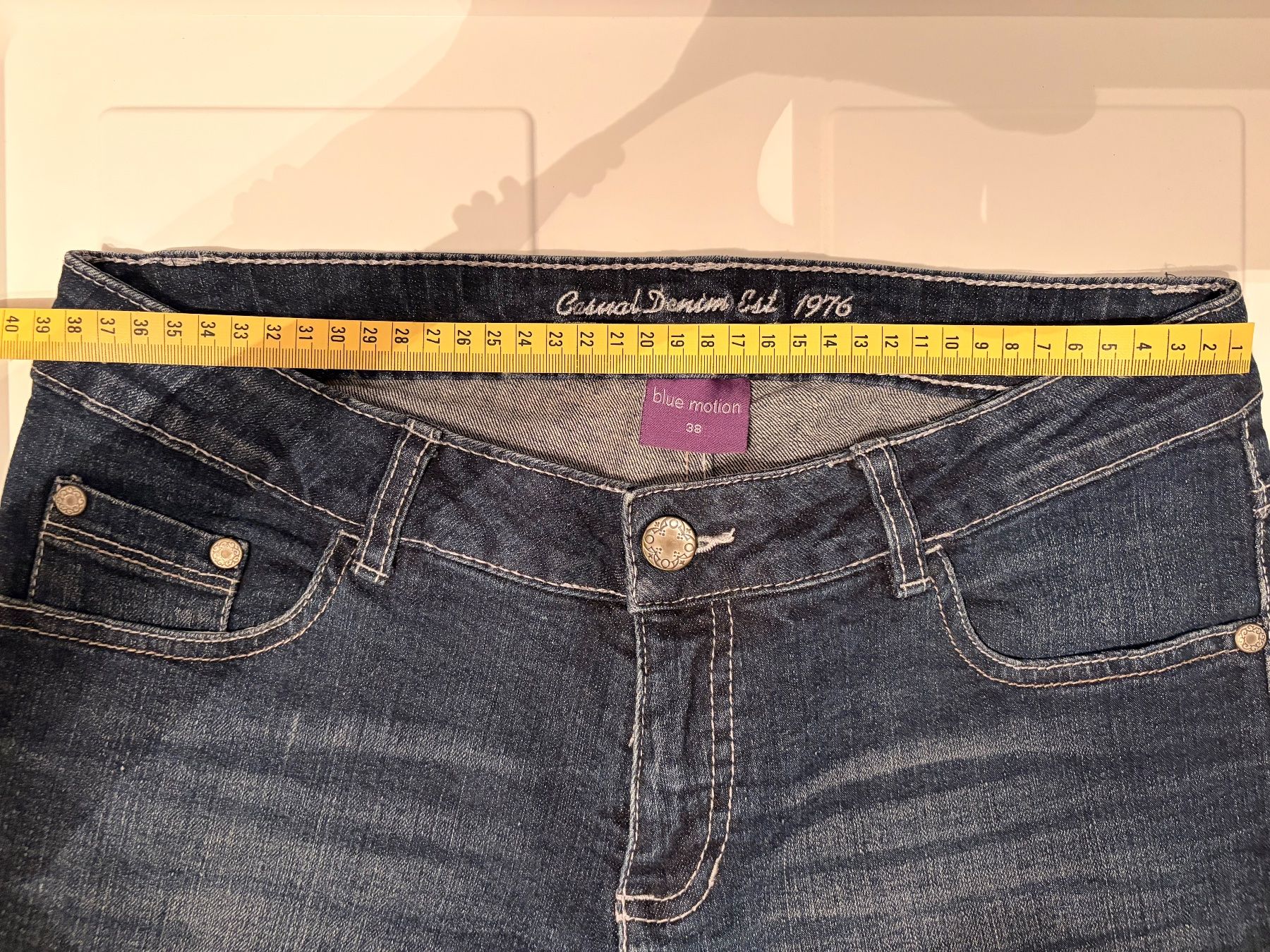 Jeans: Jeans Gösse 38 Neuwertig – Usato da Zeihen venduto da cindyscad 4