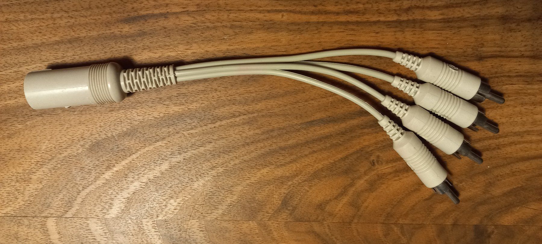 Unità & Adattatore: Cinch to Din Adapter 4-Kanal – Usato da Meilen venduto da Mosell
