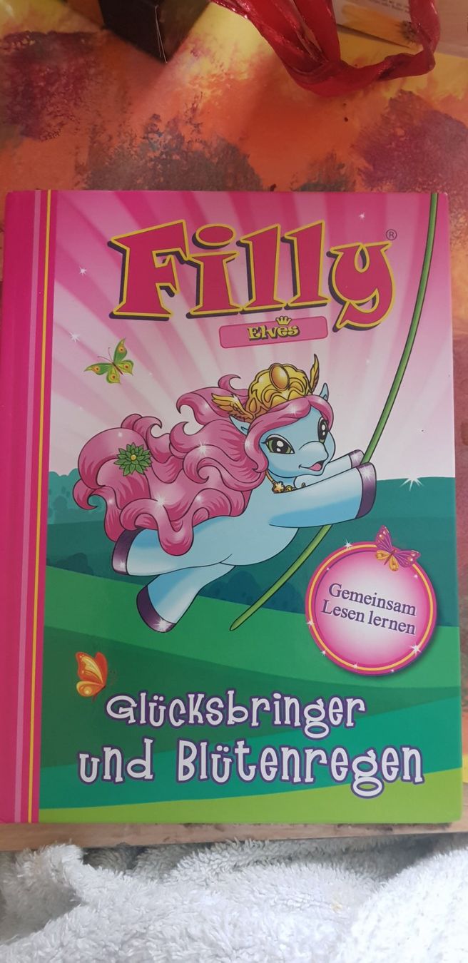 Bücher: Filly Glücksbringen und Blütenregen – Gebraucht aus Ipsach von Cleomara