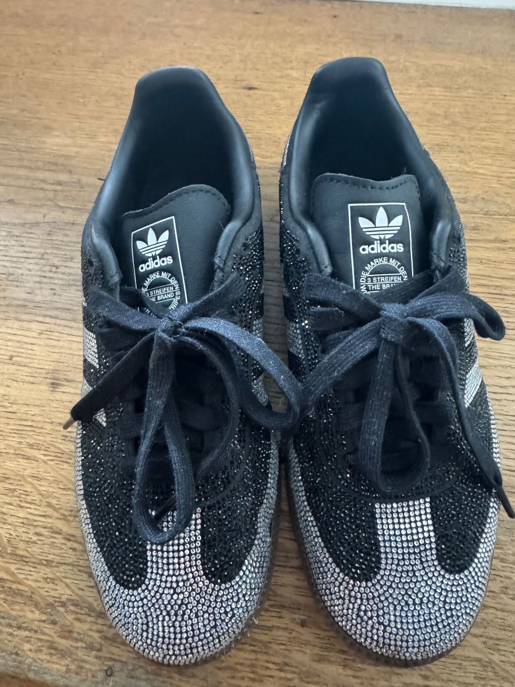 Scarpe da donna: Adidas gazelle – Usato da Zürich venduto da MagicStuff007