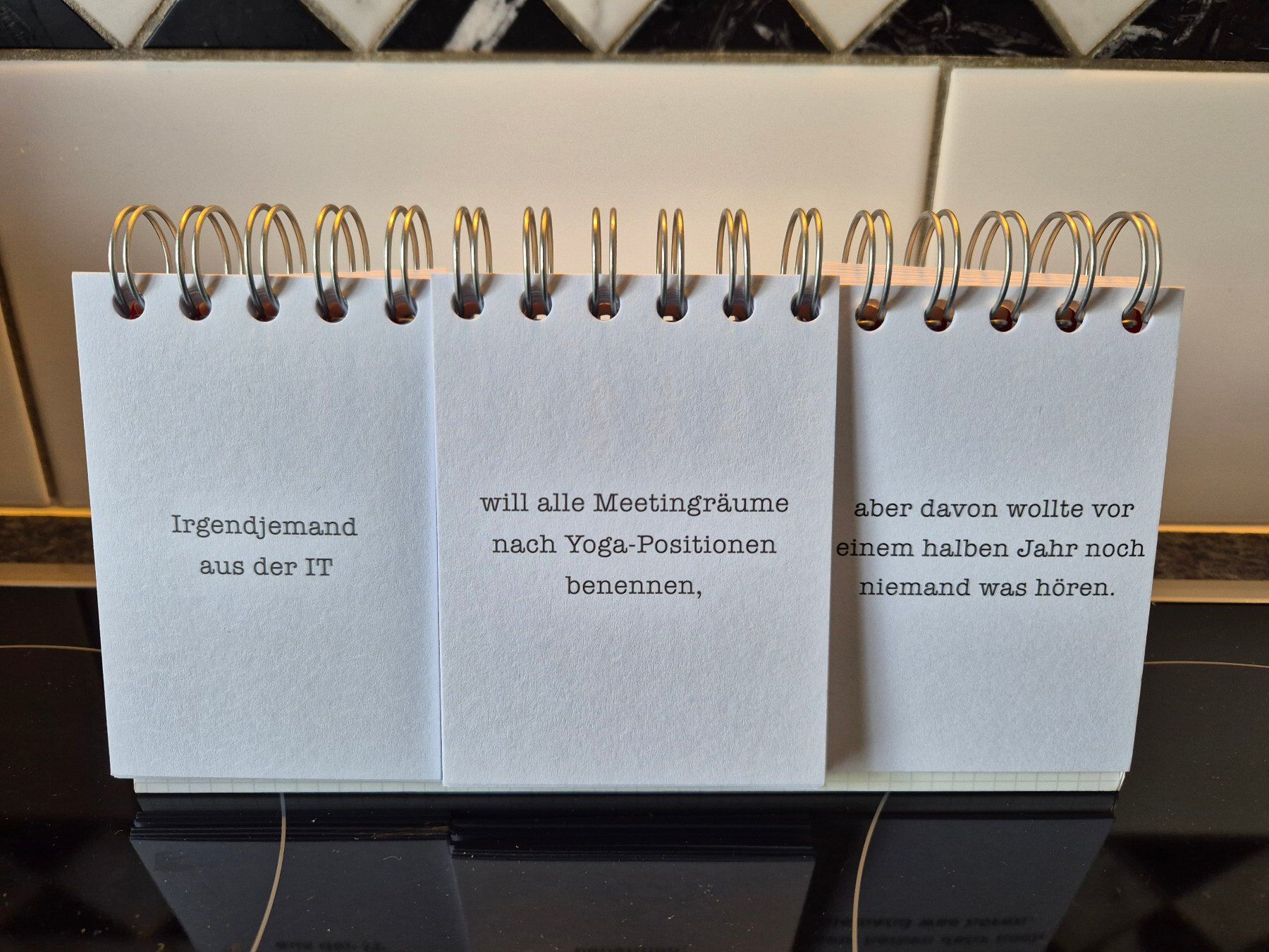 Calendari: Büro-Bullshit - Kartei-Kalender – Nuovo (secondo la descrizione) da Bern venduto da Mertsch 2