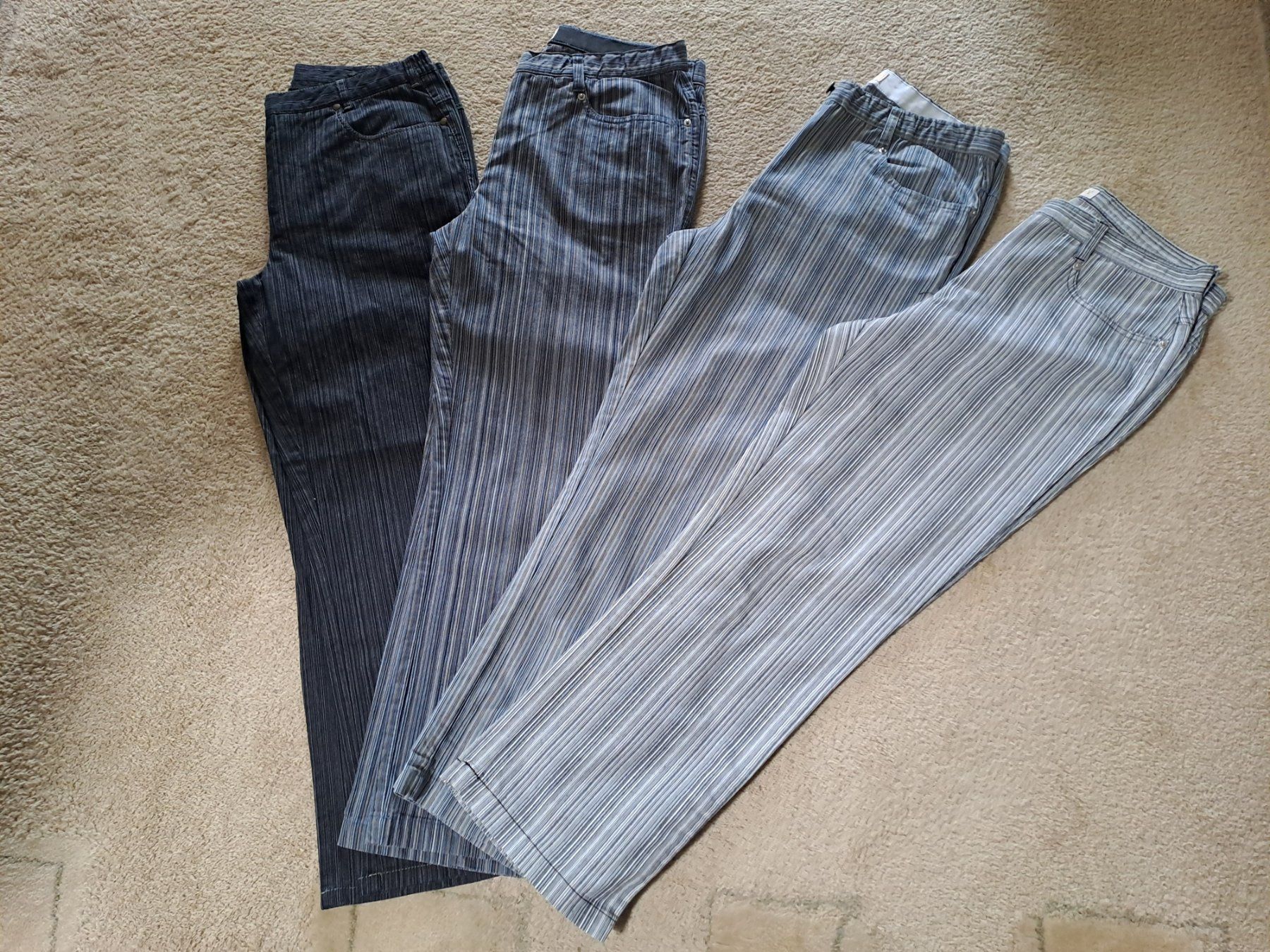 Pantaloni: 4 Paar Hosen Kurzgrösse 21 – Usato da Untersiggenthal venduto da Zehni8