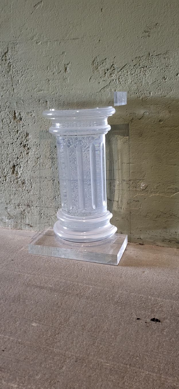 Tutte le decorazioni: HALBRÖMISCHES MODELL AUS PLEXIGLAS – Usato da Boll venduto da BollArtAntik 2