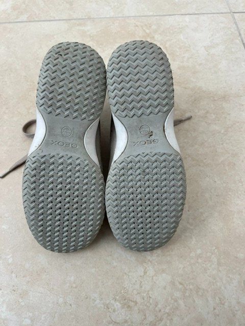 Geox Scarpe da donna: Schöner beiger GEOX Sneaker Gr. 37 – Usato da Dottikon venduto da Cgreg 3