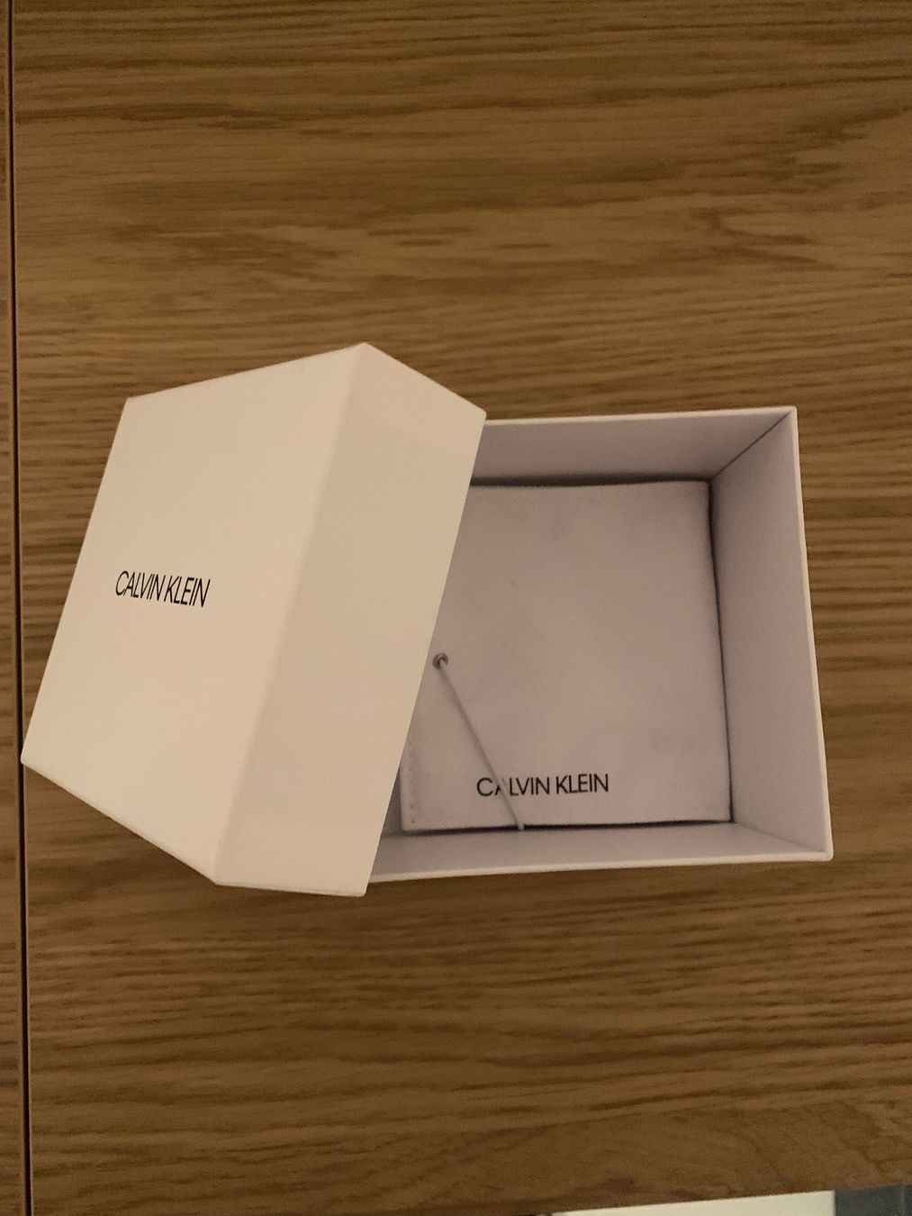 Calvin Klein Ohrringe & -stecker: Calvin Klein Kreolen ck double – Neu und originalverpackt aus Stalden VS von ile_ld6t 2