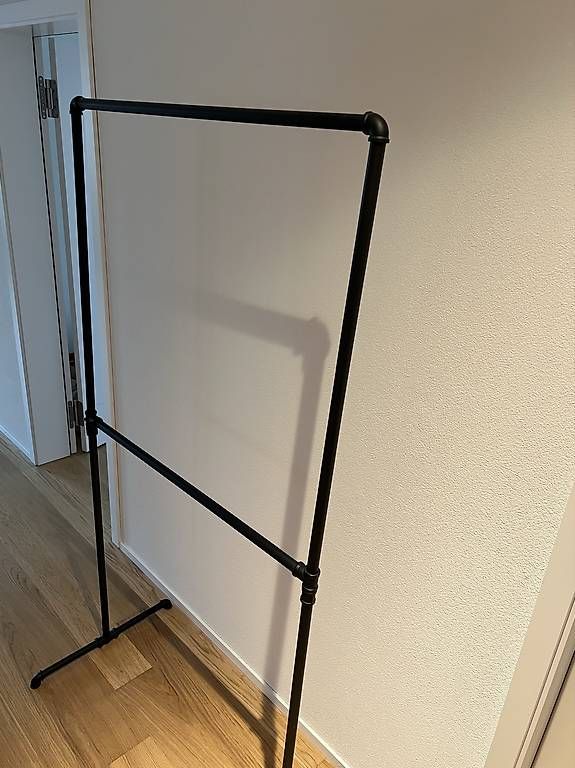 Porte manteau: Doppelkleiderstange – D'occasion à Zürich par rojello182 1