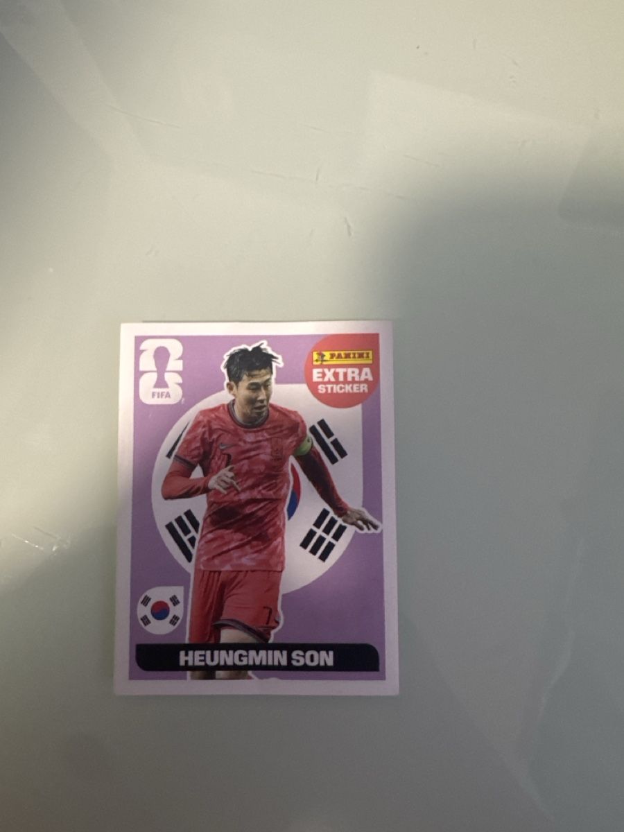 Panini Carte collezionabili: Verkaufe Son violett extra Sticker  – Nuovo e nell'imballaggio originale da Melchnau venduto da chi_d7sn