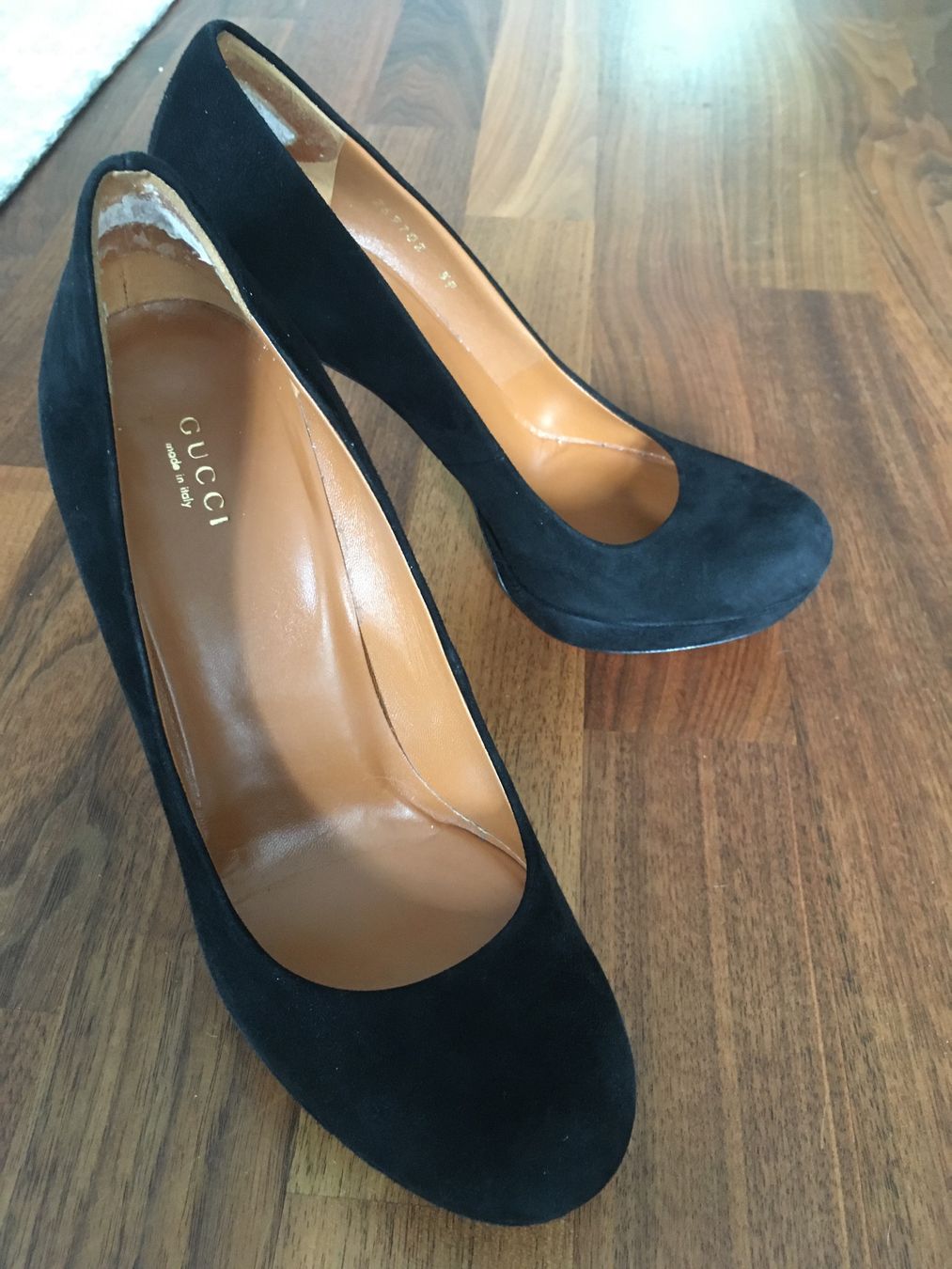 Gucci Damenschuhe: Gucci Pumps Leder Gr. 39 – Gebraucht aus Windisch von Lyudmila01 2